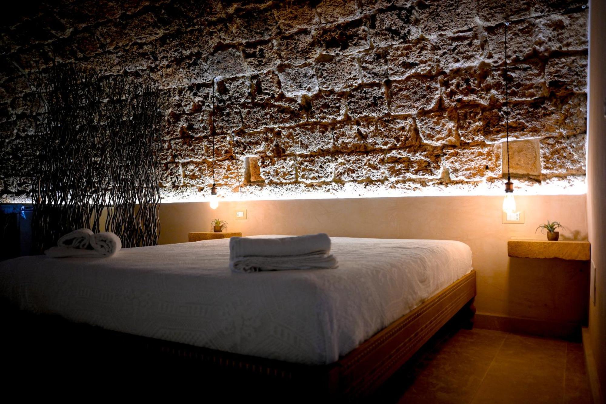 La Grotta, Luxury Suite & Spa Noto Exteriér fotografie