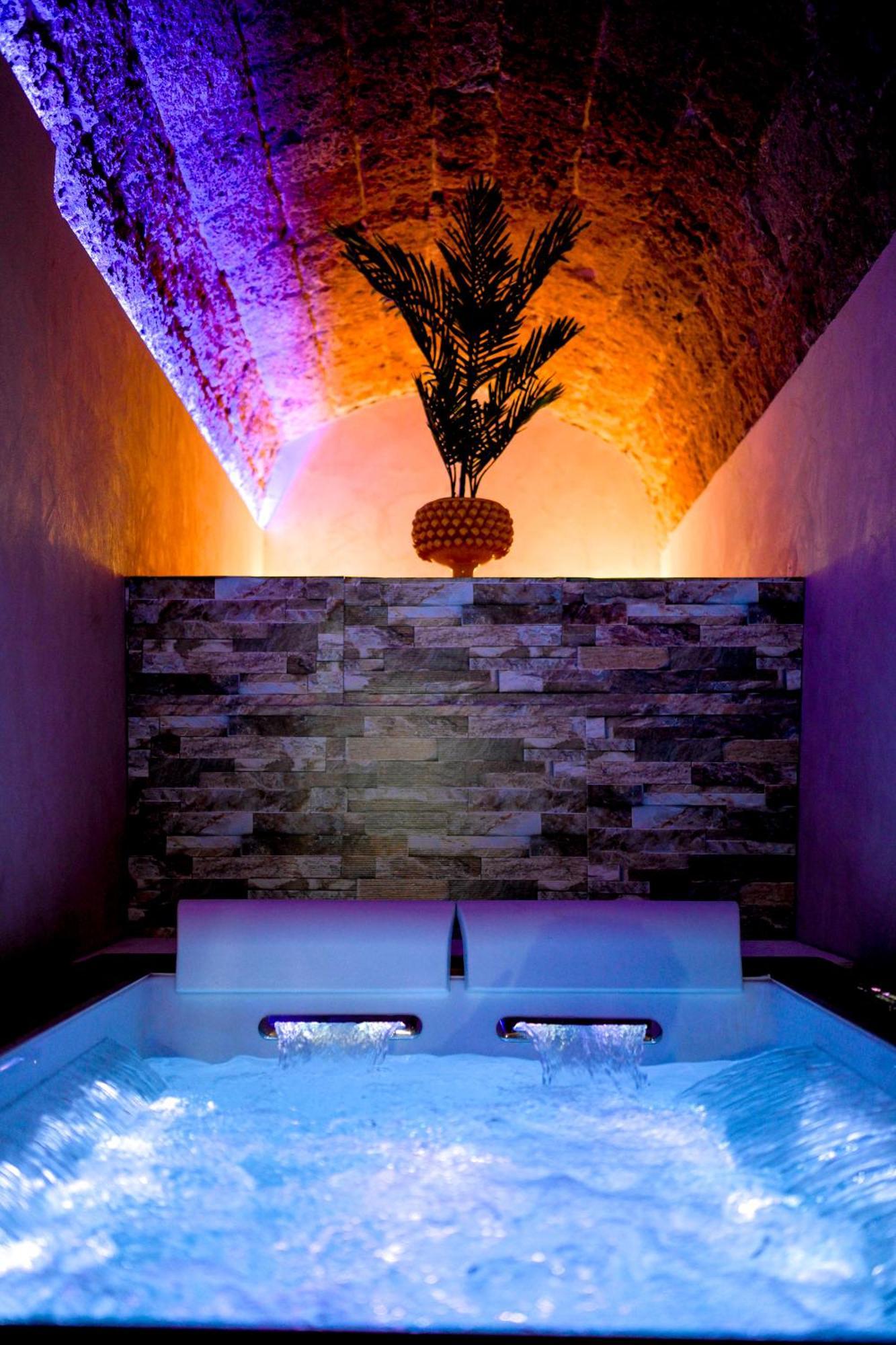 La Grotta, Luxury Suite & Spa Noto Exteriér fotografie