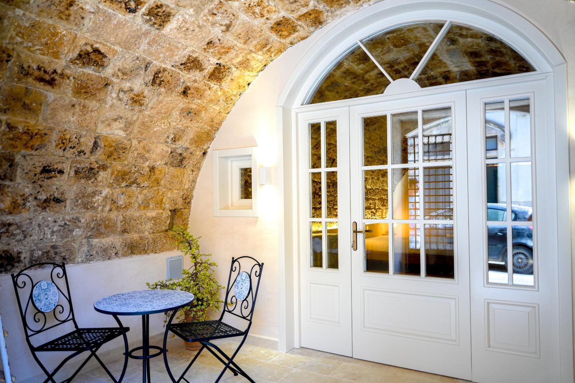 La Grotta, Luxury Suite & Spa Noto Exteriér fotografie